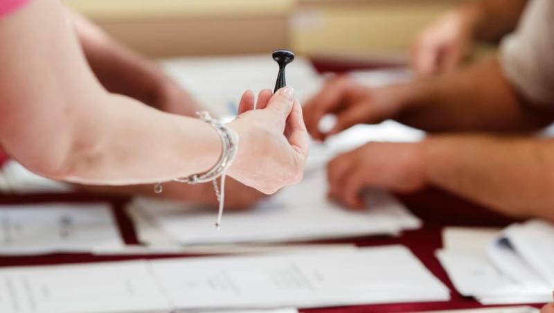 Cotele la casele de pariuri ale candidaților la alegerile prezidențiale 2025. Cine are cele mai mari șanse să câștige turul 2