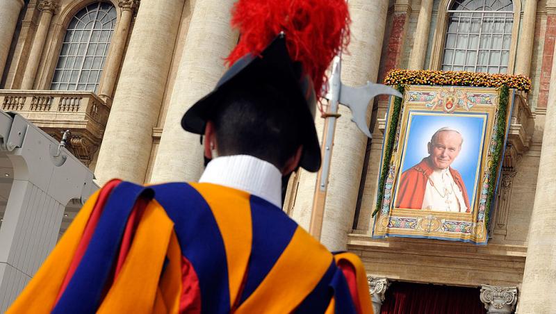 Ce înseamnă să îl păzești pe Papa. Un bărbat din Garda Elvețiană a povestit întreaga experiență: „În tinerețe voiam să fiu artist”