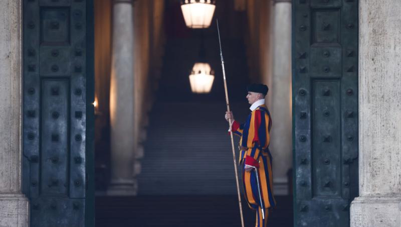 Ce înseamnă să îl păzești pe Papa. Un bărbat din Garda Elvețiană a povestit întreaga experiență: „În tinerețe voiam să fiu artist”