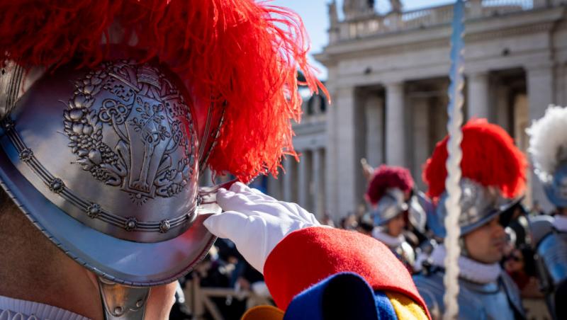 Ce înseamnă să îl păzești pe Papa. Un bărbat din Garda Elvețiană a povestit întreaga experiență: „În tinerețe voiam să fiu artist”