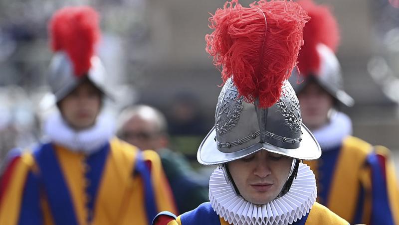 Ce înseamnă să îl păzești pe Papa. Un bărbat din Garda Elvețiană a povestit întreaga experiență: „În tinerețe voiam să fiu artist”