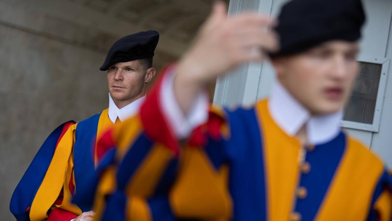 Ce înseamnă să îl păzești pe Papa. Un bărbat din Garda Elvețiană a povestit întreaga experiență: „În tinerețe voiam să fiu artist”