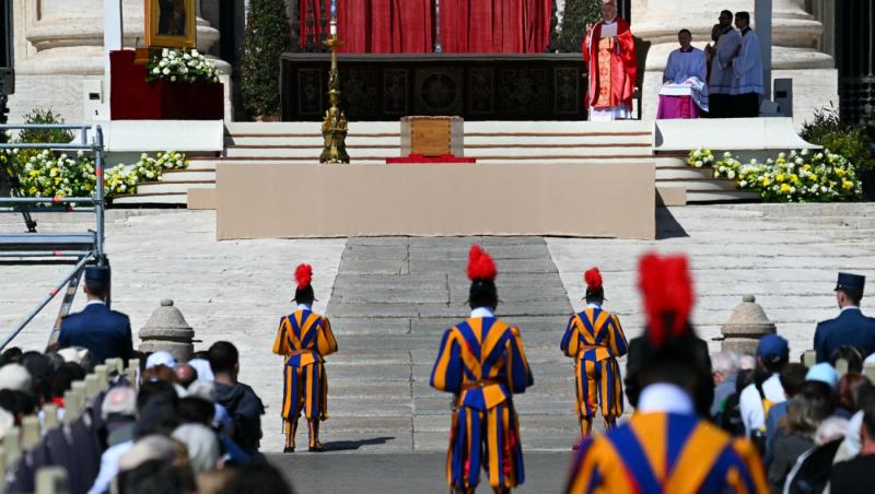 Ce înseamnă să îl păzești pe Papa. Un bărbat din Garda Elvețiană a povestit întreaga experiență: „În tinerețe voiam să fiu artist”