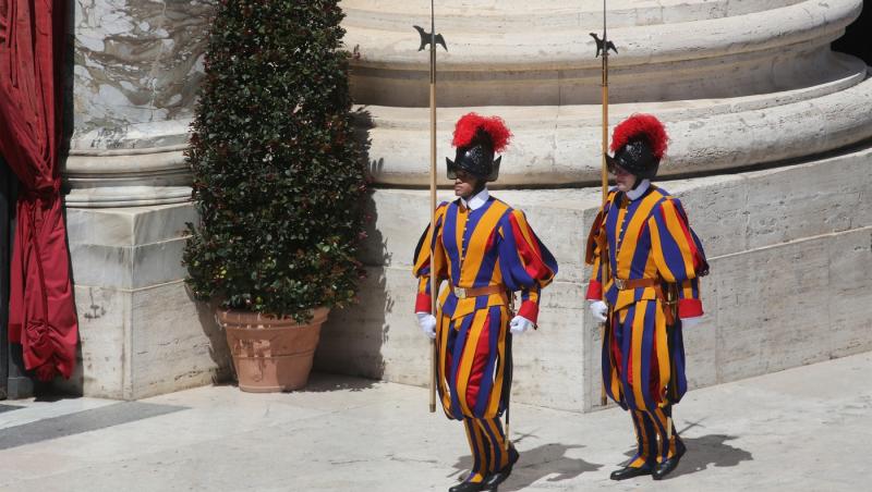 Ce înseamnă să îl păzești pe Papa. Un bărbat din Garda Elvețiană a povestit întreaga experiență: „În tinerețe voiam să fiu artist”