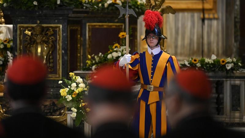 Ce înseamnă să îl păzești pe Papa. Un bărbat din Garda Elvețiană a povestit întreaga experiență: „În tinerețe voiam să fiu artist”