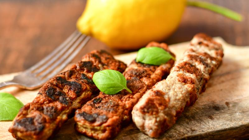 Rețeta originală pentru mici. Cum se făceau mititeii acum 100 de ani