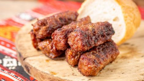 Rețeta originală pentru mici. Cum se făceau mititeii acum 100 de ani