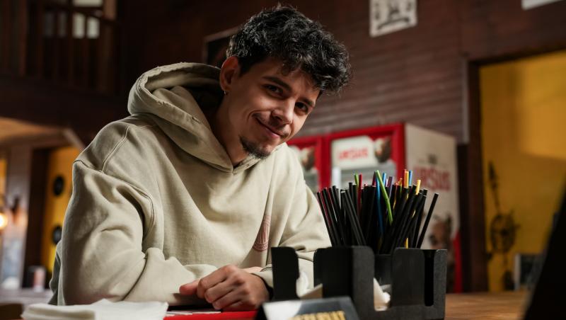 Ana, Mi-ai fost scrisă în ADN | Episodul 13. Sandra îl înșală pe Basty, iar secretul Alexiei iese la iveală. Ce află mama Lena