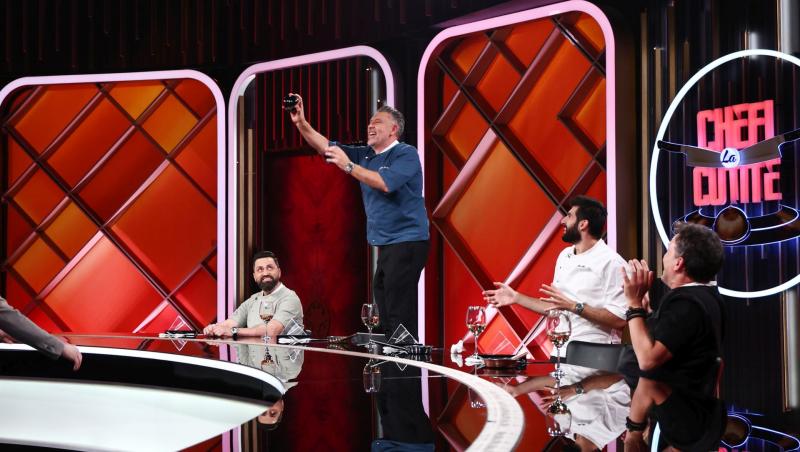 Ieri seară, Chef Richard i-a dat cuțitul de aur lui Andy Van de Gucht, concurentul care gătește pentru Casa Regală a Belgiei