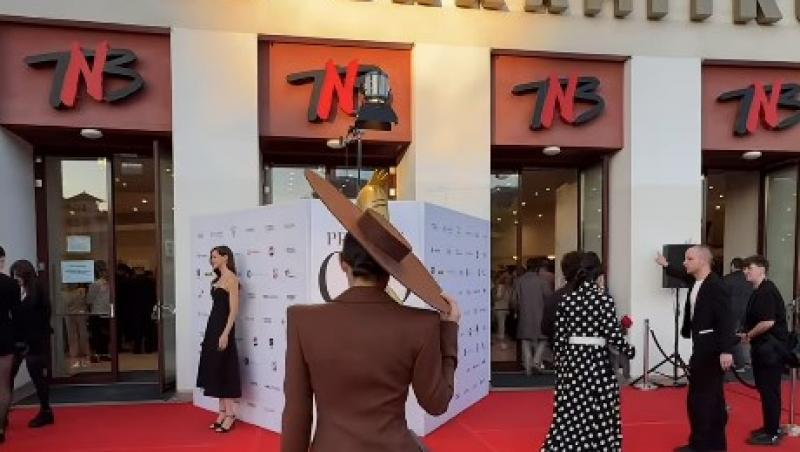 Alexia Eram, apariție spectaculoasă pe covorul roșu de la Premiile Gopo 2025. A întors toate capetele cu accesoriul uriaș