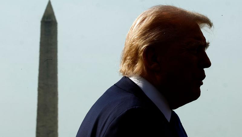 Donald Trump a glumit că și-ar dori să devină Papă. Pe cine ar prefera ca Suveran Pontif: „Vom vedea ce se întâmplă” | Video