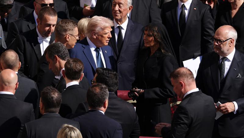 Donald Trump a glumit că și-ar dori să devină Papă. Pe cine ar prefera ca Suveran Pontif: „Vom vedea ce se întâmplă” | Video