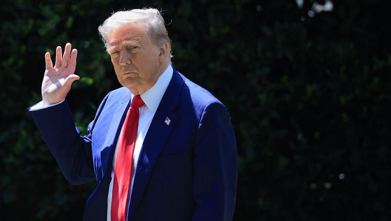 Donald Trump a glumit că și-ar dori să devină Papă. Pe cine ar prefera ca Suveran Pontif: „Vom vedea ce se întâmplă” | Video