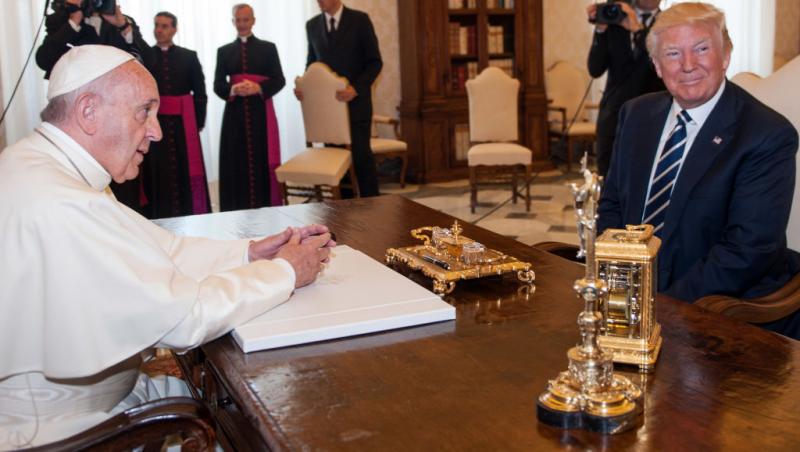 Donald Trump a glumit că și-ar dori să devină Papă. Pe cine ar prefera ca Suveran Pontif: „Vom vedea ce se întâmplă” | Video