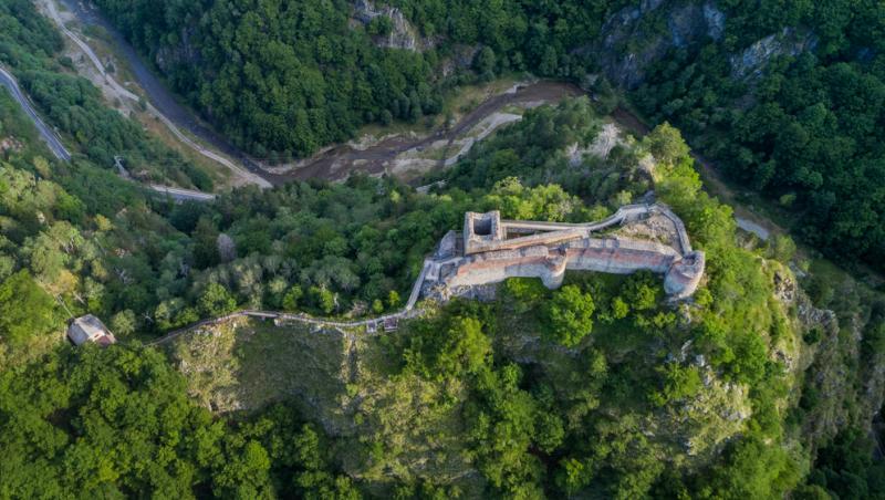 Cetatea Poenari, închisă temporar la doar câteva săptămâni de la redeschidere. Care este cauza de această dată