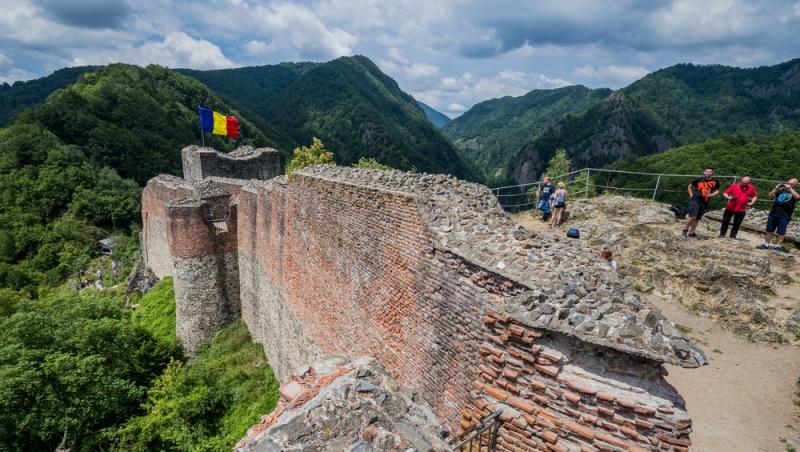 Cetatea Poenari, închisă temporar la doar câteva săptămâni de la redeschidere. Care este cauza de această dată