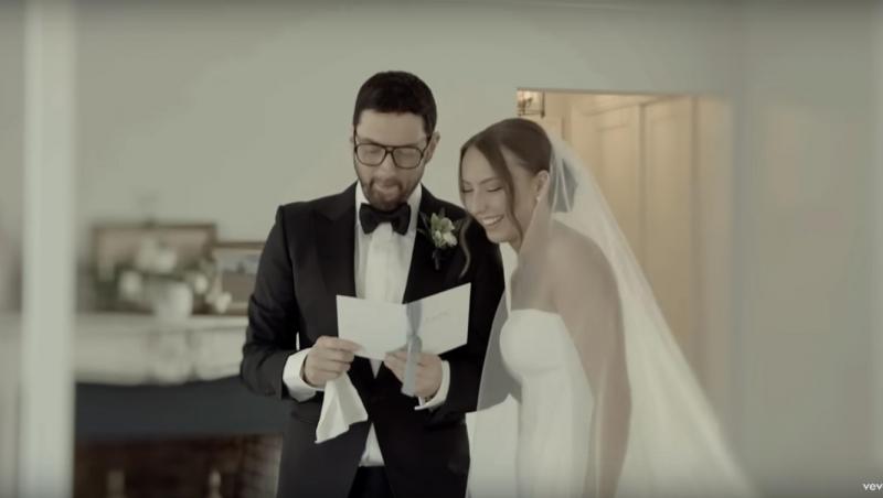 Eminem este bunic de băiat. Ce nume special a ales Hailie Jade pentru micuț