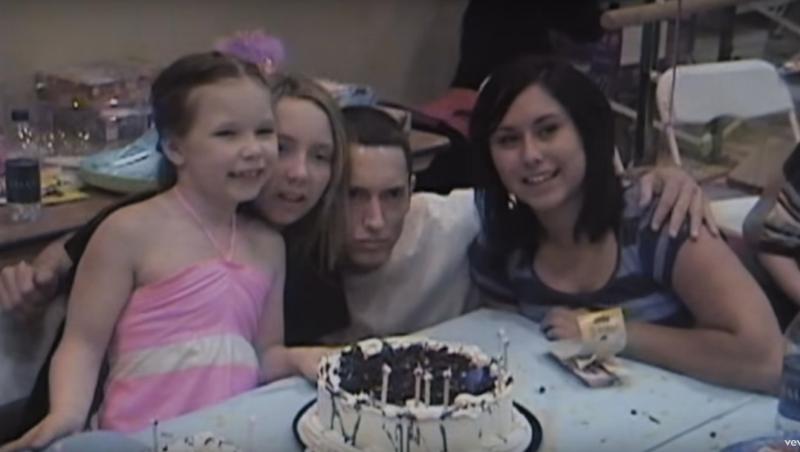 Eminem este bunic de băiat. Ce nume special a ales Hailie Jade pentru micuț