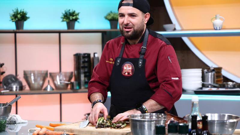 Diseară, la Chefi la cuțite: Doi jurați se duelează în ringul audițiilor, oferind cuțitele de aur