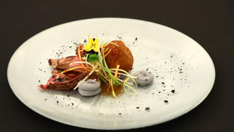 Chefi la cuțite, 7 aprilie 2025. Chef Alexandru Sautner și chef Ștefan Popescu au oferit cuțitele de aur. Ce concurenți au uimit