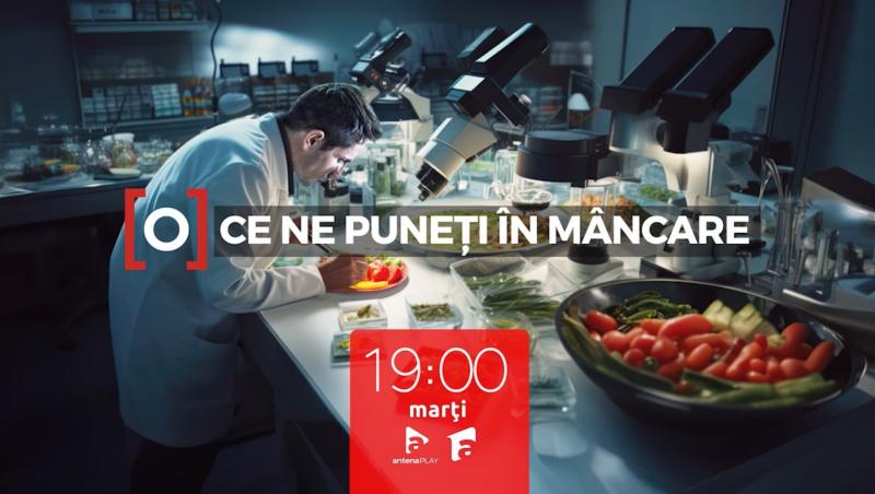 Doctor care verifică la microscop alimente