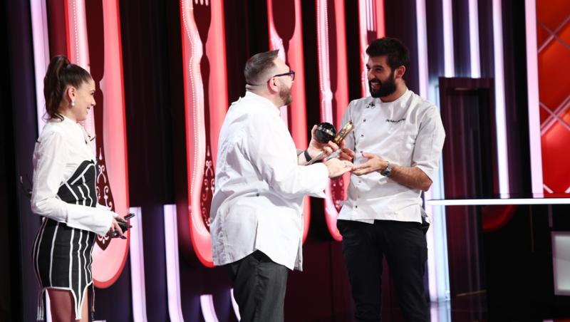 Chefi la cuțite, 8 aprilie 2025. Cine a câștigat penultima bombă cu amulete. Ce concurenți au impresionat jurații
