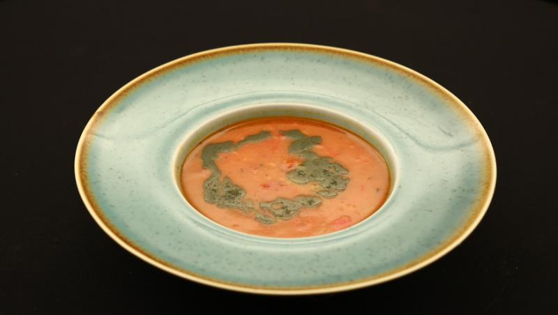 Chefi la cuțite, 8 aprilie 2025. Cine a câștigat penultima bombă cu amulete. Ce concurenți au impresionat jurații