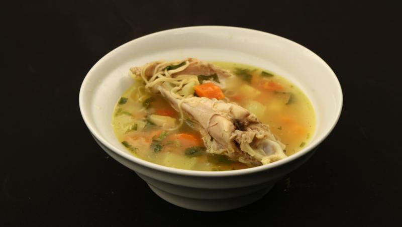 Chefi la cuțite, 8 aprilie 2025. Cine a câștigat penultima bombă cu amulete. Ce concurenți au impresionat jurații