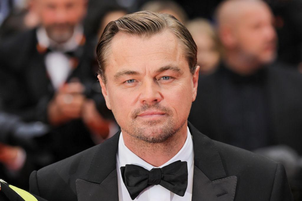 Leonardo DiCaprio, schimbare neașteptată de look. Actorul a renunțat la celebrul blond deschis care l-a consacrat