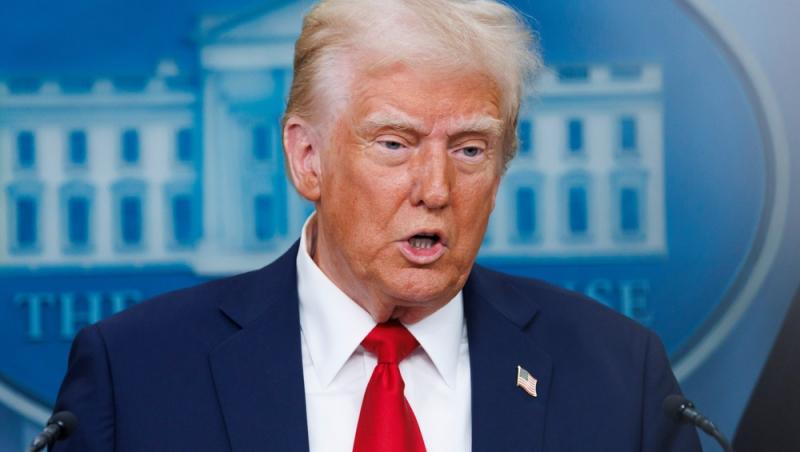 Ce sume colosale au pierdut Elon Musk și Mark Zuckerberg din cauza tarifelor lui Donald Trump