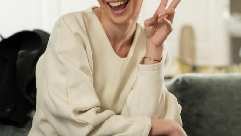 Cum arăta Karina Jianu înainte să se tundă atât de scurt. Actrița, de nerecunoscut cu părul lung