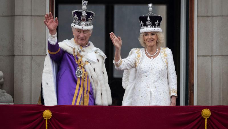 regele charles al III-lea și regina camilla după încoronare