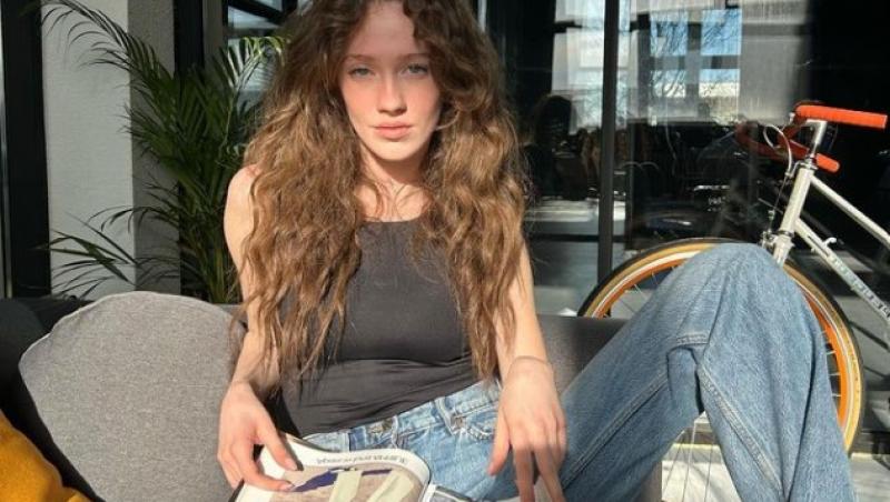 Maria Țăpușă, apariție răvășitoare la un eveniment monden. Rochia cu decolteu abisal care a atras toate privirile