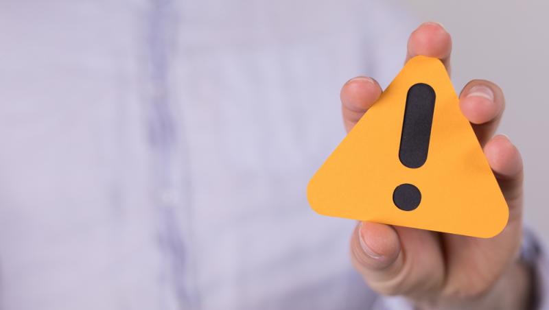 La ce riscuri te supui dacă pregătești carnea pe grătar cu flacără deschisă. Ce avertizează specialiștii: „Trebuie să avem grijă”