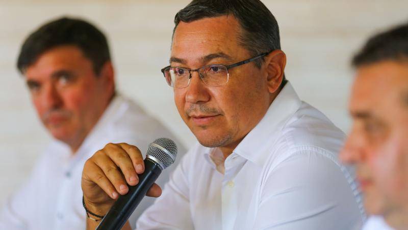 Cum arată acum copiii lui Victor Ponta. Imagini rare cu Andrei și Irina Ponta alături de tatăl lor, înaintea dezbaterii electorale