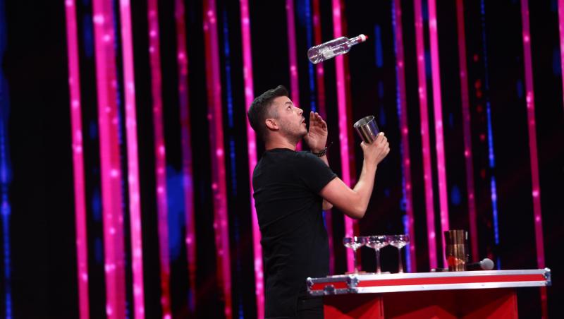 Valentin Luca și Roxana Ghiorghian s-au căsătorit! Cât de frumoși au arătat aceștia în fotografiile postate și ce ținute au purtat