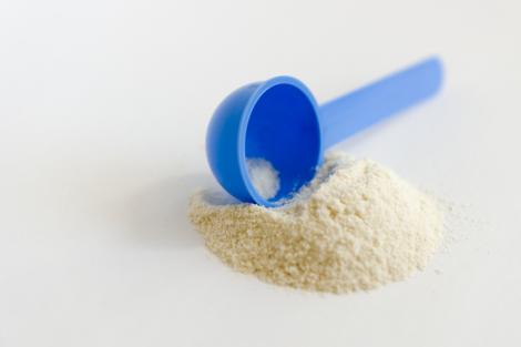 E sănătos să le dăm copiilor pudră proteică? Ce spun specialiștii