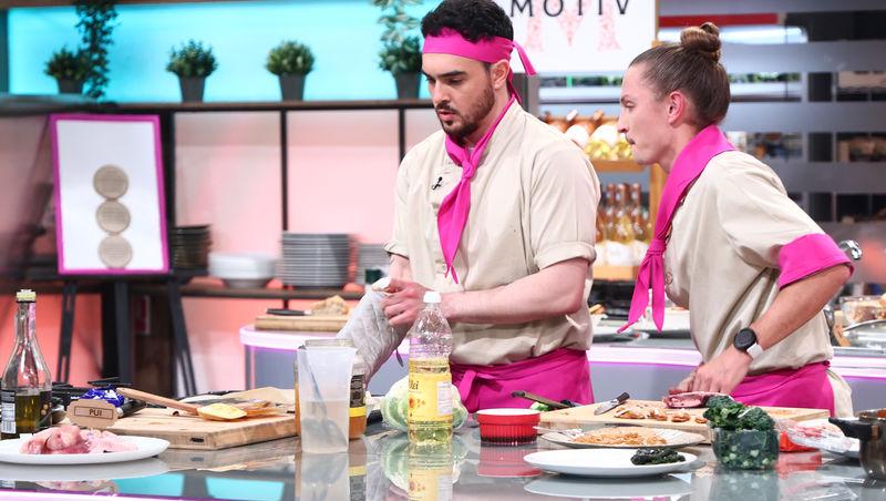 Chefi la cuțite, 13 mai 2025. Cine a câștigat battle-ul doisprezece. O concurentă din echipa mov a fost eliminat