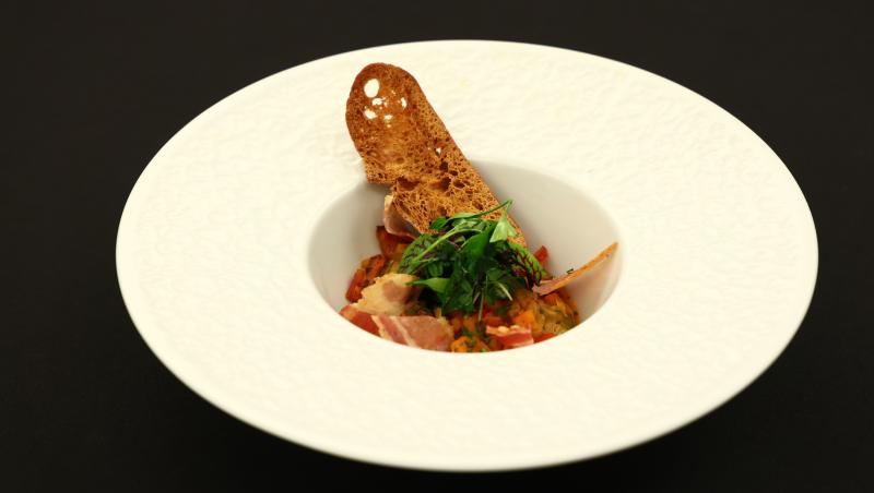 Chefi la cuțite, 13 mai 2025. Cine a câștigat battle-ul doisprezece. O concurentă din echipa mov a fost eliminat