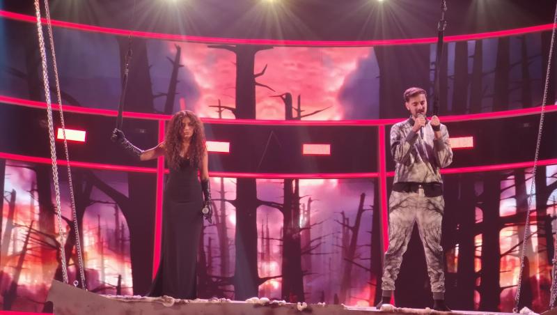 Cum arată mama Bellei Santiago. Imaginea rară în care cele două seamănă leit