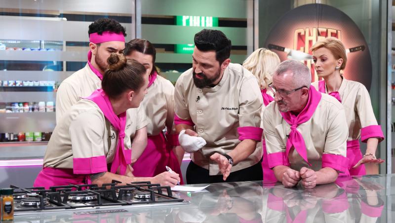 Adrian Doroftei a mizat totul pe tocănița de pui și a scăpat de eliminare în ultimul moment. Echipa mov a suferit o pierdere grea