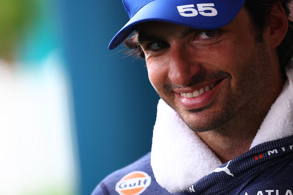 Festivalul de Film de la Cannes a atras o sumedenie de vedete. Carlos Sainz Jr. a pășit pe covorul roșu într-o companie selectă