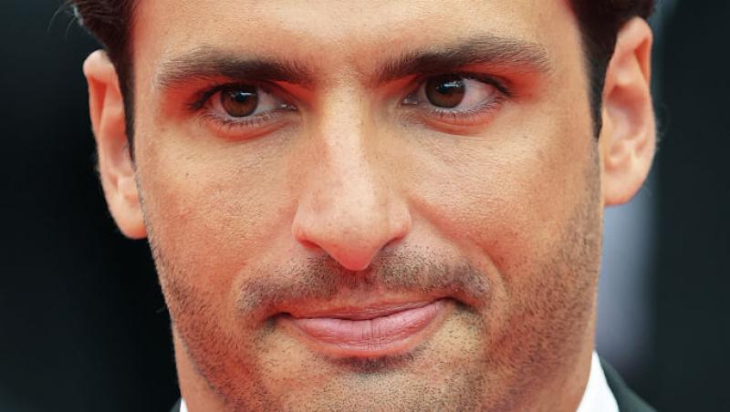Festivalul de Film de la Cannes a atras o sumedenie de vedete. Carlos Sainz Jr. a pășit pe covorul roșu într-o companie selectă