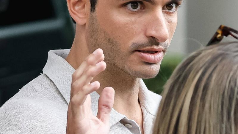 Festivalul de Film de la Cannes a atras o sumedenie de vedete. Carlos Sainz Jr. a pășit pe covorul roșu într-o companie selectă