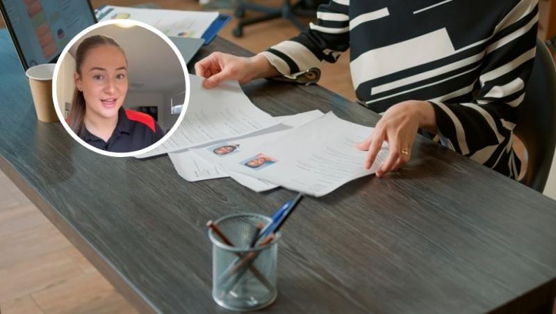 colaj femeie care se uită peste cv-uri, tânără