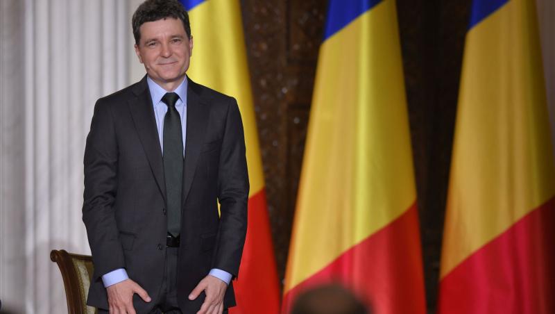 Mesajul emoționant al lui Sebastian Stan pentru români înainte de turul 2 al alegerilor prezidențiale. Ce candidat susține actorul