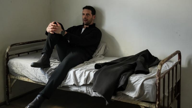 Iubire cu parfum de lavandă, rezumat episoade 52, 53 și 54 din 16 mai 2025. Ștefan, în arest. Cine apare și îl sperie pe Albert