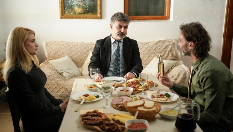 Iubire cu parfum de lavandă, rezumat episoade 52, 53 și 54 din 16 mai 2025. Ștefan, în arest. Cine apare și îl sperie pe Albert