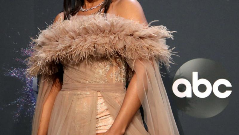 Vedetă internațională, pusă la zid din cauza ținutei purtate la ceremonia de absolvire a fiului său: „Nu și-a onorat fiul”