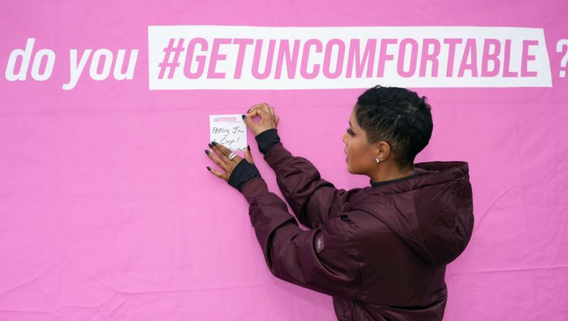 Vedetă internațională, pusă la zid din cauza ținutei purtate la ceremonia de absolvire a fiului său: „Nu și-a onorat fiul”